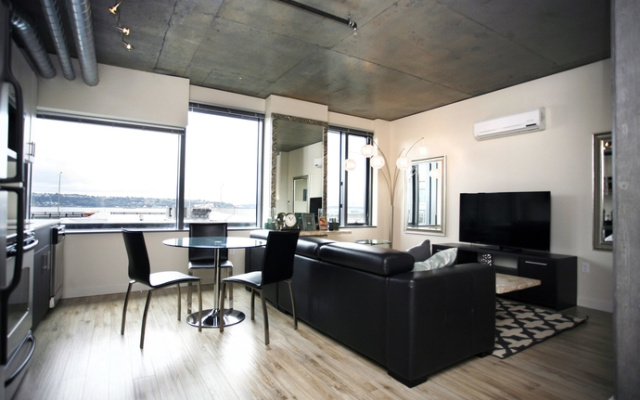 photo 2 of Ferris Wheel Waterfront Apartments By Barsala