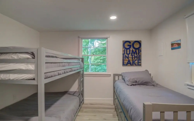 photo 3 of Ferry Tale Limit 10 3 Bedroom Cottage by RedAwning