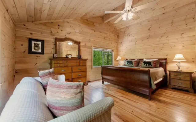 photo 3 of Firefly-pristine Mountain Cabin With hot tub Screened Porch Fire pit Wifi