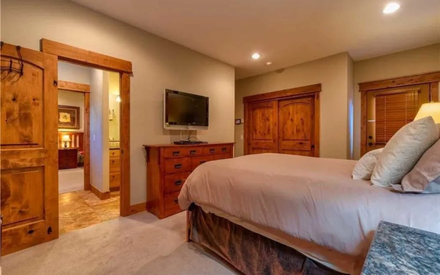 photo 2 of Firelight Luxury