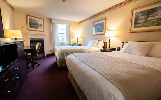 photo 3 of Fireside Inn & Suites Portland