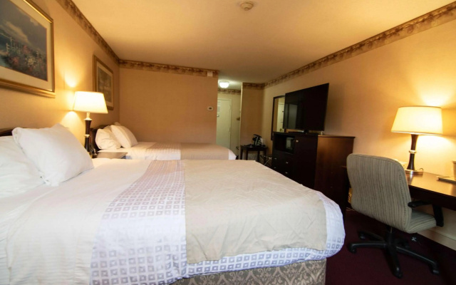 photo 4 of Fireside Inn & Suites Portland