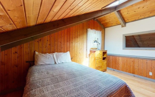 photo 4 of Fish Trap Cabin