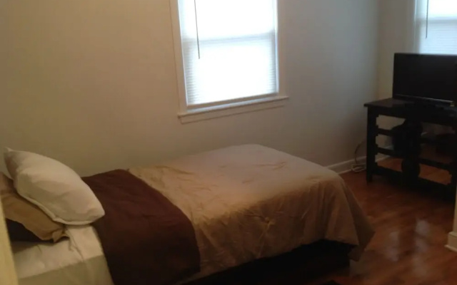 photo 2 of Fitz Haven Lovely 2-bed Apartment in Bridgeport