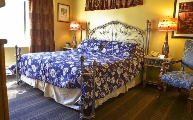 photo 3 of Fitzgerald Hotel