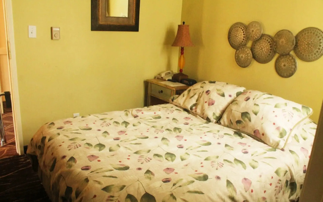 photo 5 of Fitzgerald Hotel
