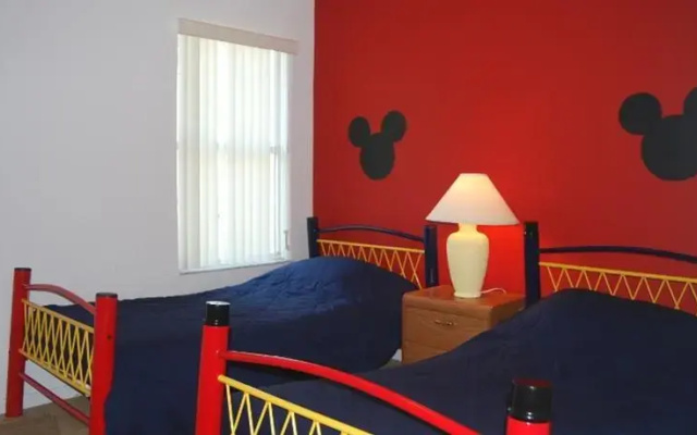 photo 2 of Five Bedroom House in Colombian Lakes by CFL Vacations