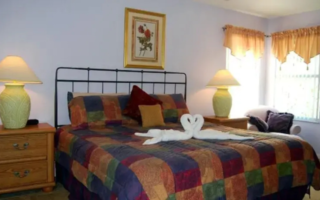 photo 4 of Five Bedroom House in Colombian Lakes by CFL Vacations