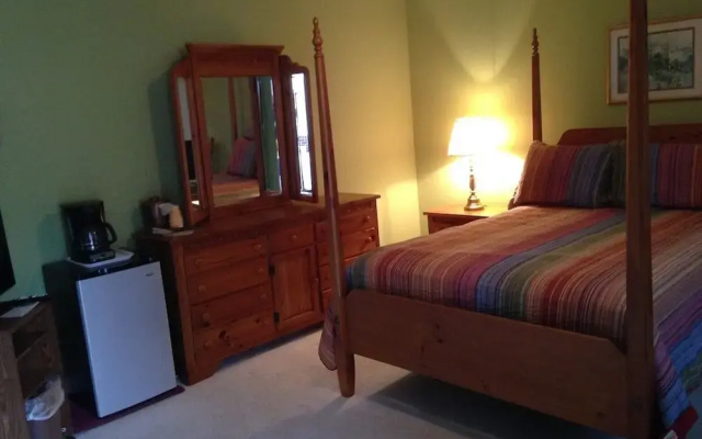 photo 3 of Five Star Inn