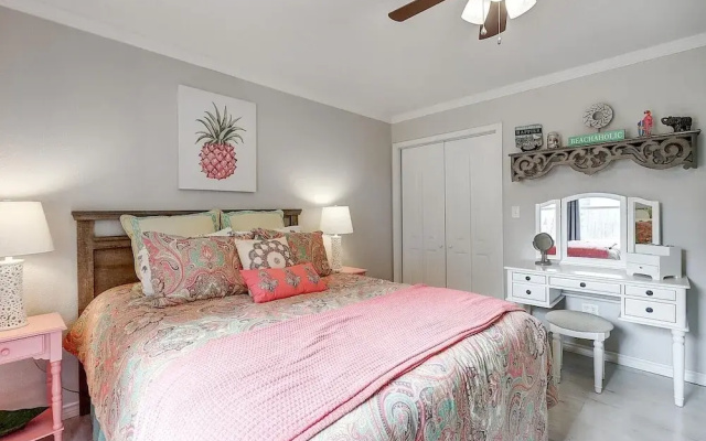 photo 5 of Flamingo Flats 3 Bedroom Home by RedAwning