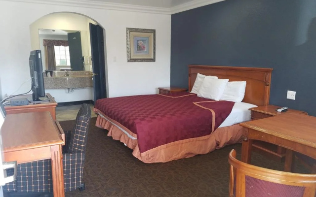photo 3 of Flamingo Inn