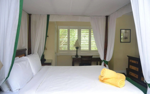 photo 2 of La Casa A North Beach Village Resort Hotel