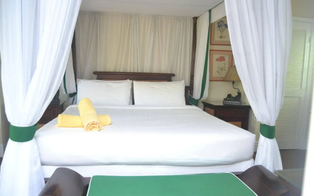 photo 5 of La Casa A North Beach Village Resort Hotel