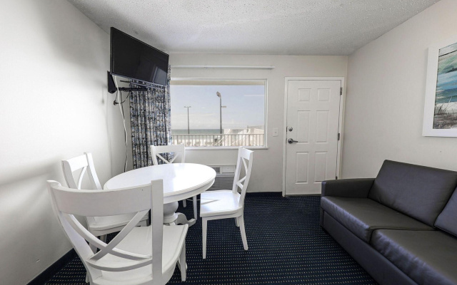 photo 4 of The Flamingo Hotel and Tower