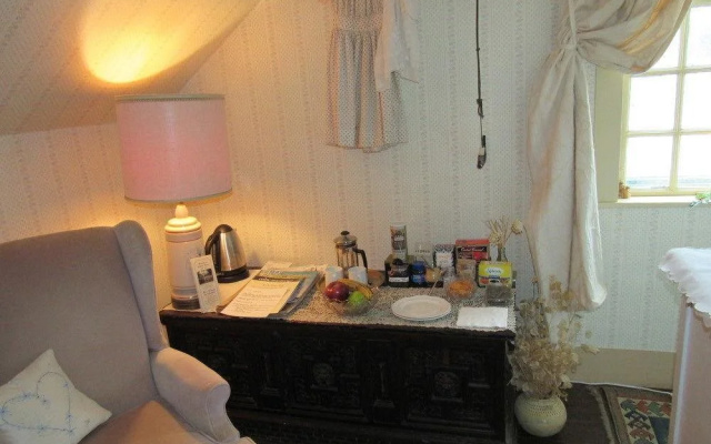 photo 4 of Fletcher Tavern Bed & Breakfast