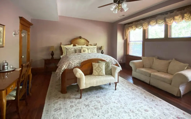 photo 5 of Fleur-de-Lys Mansion