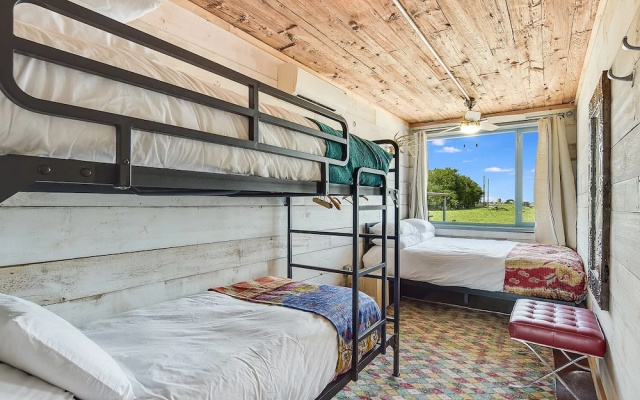 photo 2 of Flophouze Shipping Container Hotel