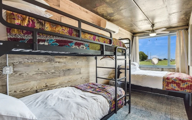 photo 5 of Flophouze Shipping Container Hotel