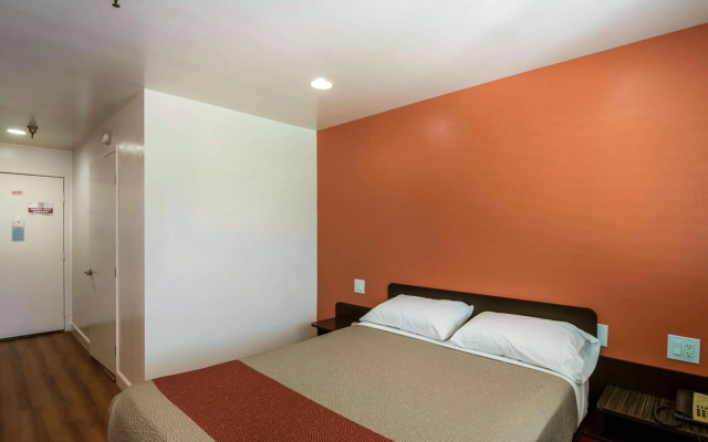 photo 5 of Motel 6 Monterey Park, CA