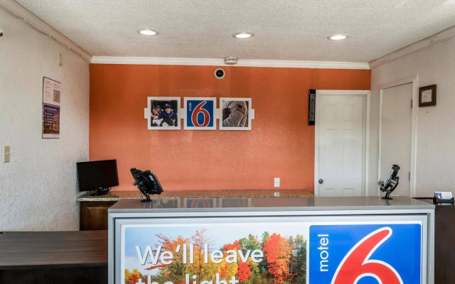 photo 2 of Motel 6 Florence, KY - Cincinnati Airport