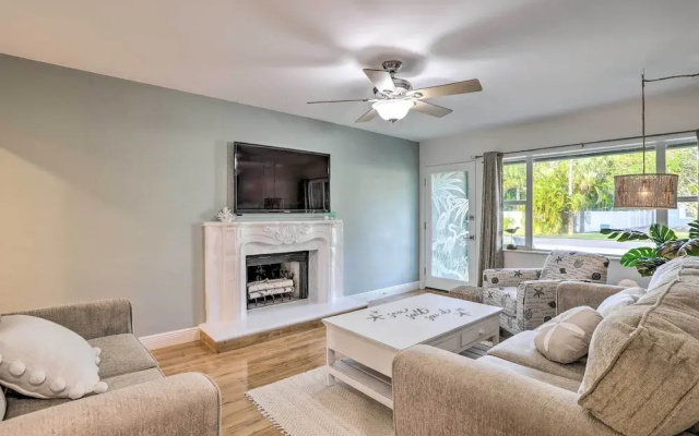 photo 2 of Reddington Beach Oasis w/ Pool, Walk to Ocean!