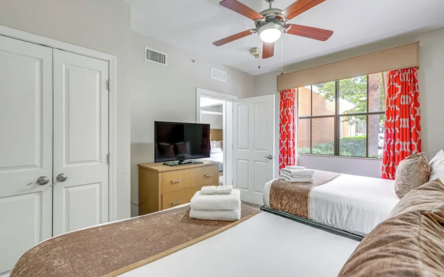 photo 4 of Disney Good Neighbor Resort Condo < 4 Mi to Wdw!
