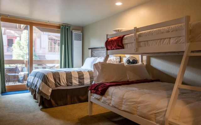 photo 5 of Flurry by Avantstay Tahoe Donner Home w/ Access to Northstar Resort Community