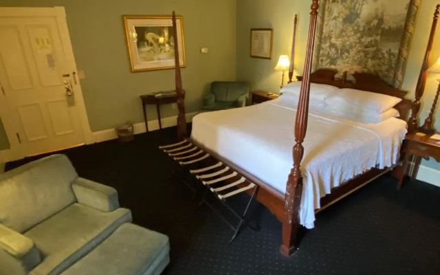 photo 2 of Foley House Inn