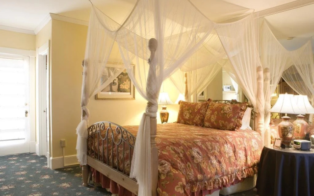 photo 4 of Foley House Inn