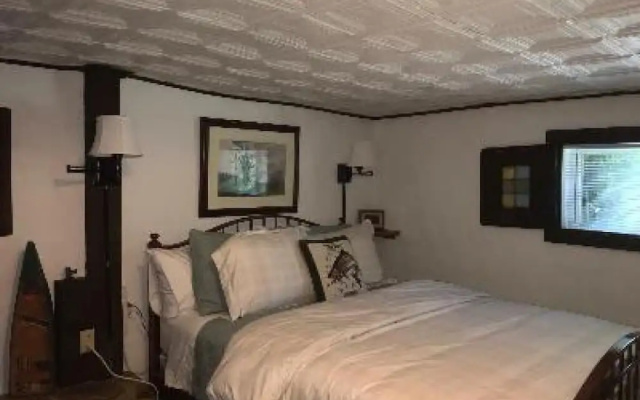 photo 3 of Folkestone Inn
