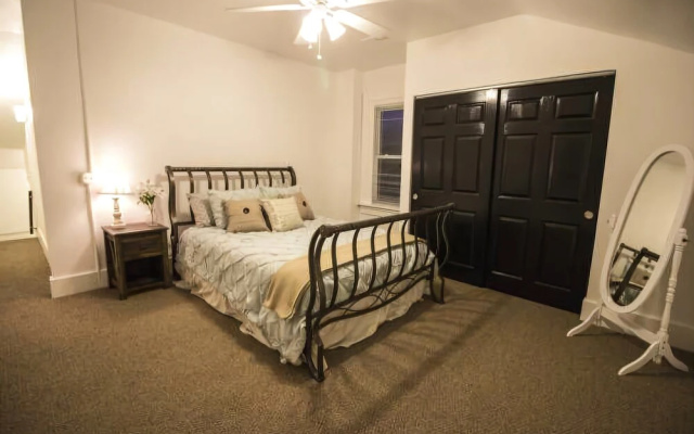 photo 4 of Follow the Yellow Brick Home to Mainstrasse!! Holiday home 3