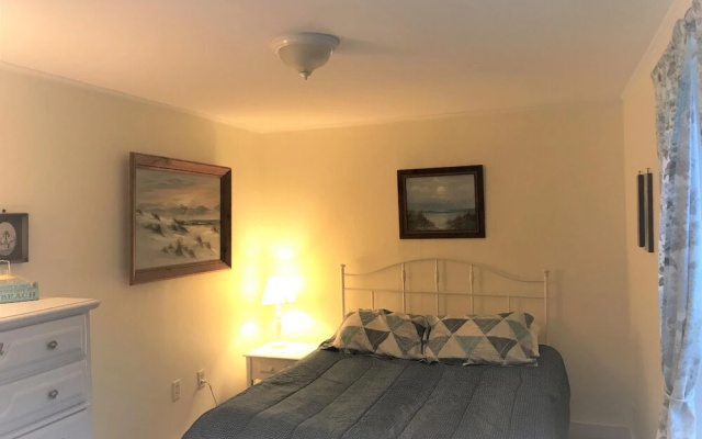 photo 2 of Footbridge Hideaway - Q967 by Getaway