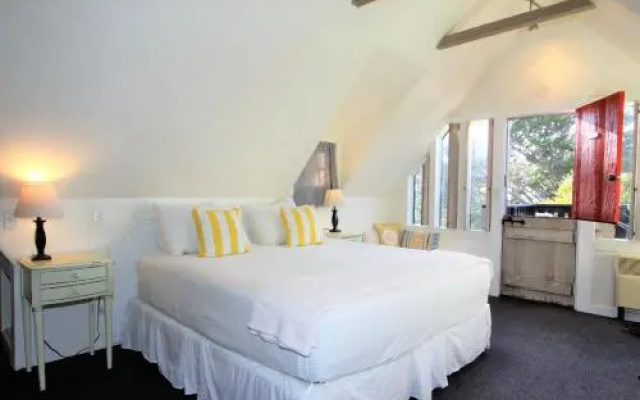 photo 5 of Forest Lodge