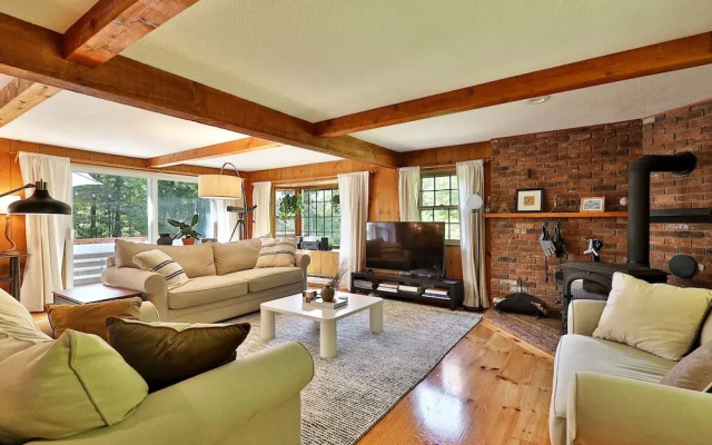 photo 2 of Forest Mountain Escape: Beautiful Mountaintop Escape In Mendon, Vt. 20 Min To Killington/14 To Pico. 4 Bedroom Home