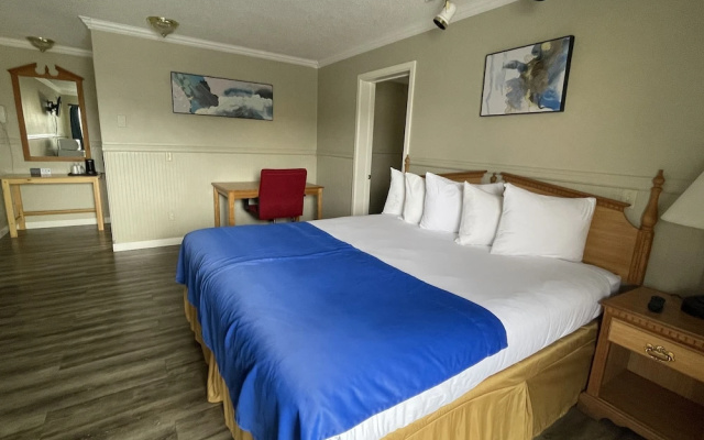 photo 5 of Omeo Suites Glass Beach