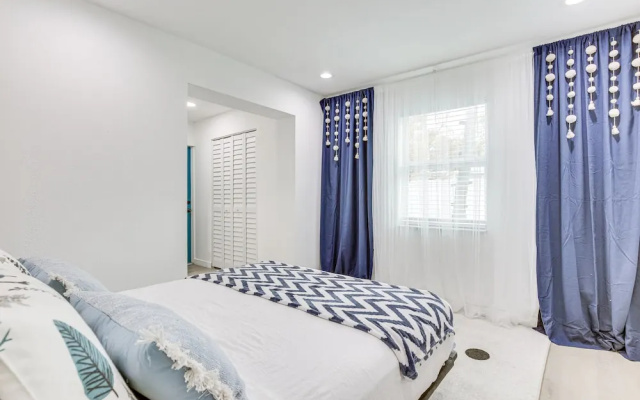 photo 2 of Fort Lauderdale Duplex ~ 6 Mi to Los Olas Beach!