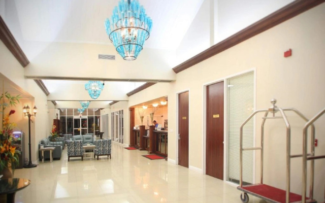 photo 2 of Fort Lauderdale Grand Hotel