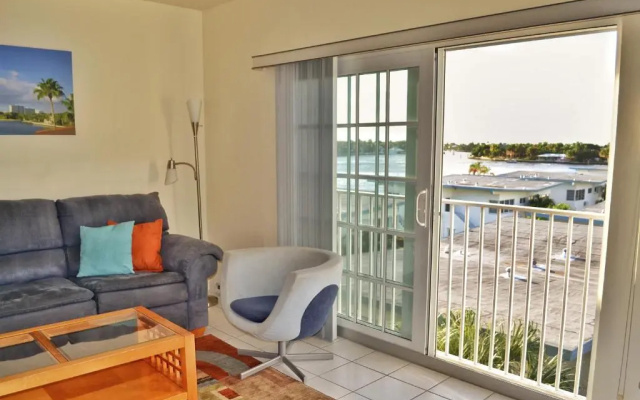 photo 5 of Fort Lauderdale Yacht and Beach Club 416