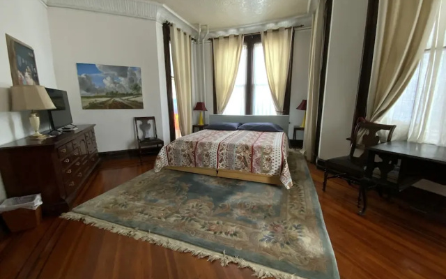 photo 4 of Fort Place Bed & Breakfast