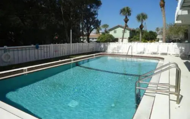 photo 5 of Fountain Head Condo 7
