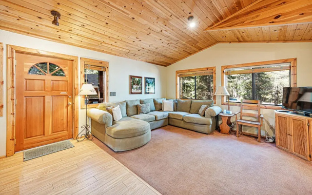 photo 3 of Four Bears Lodge by Tahoe Mountain Properties