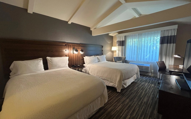 photo 2 of Best Western Premier Plainview-Long Island Hotel