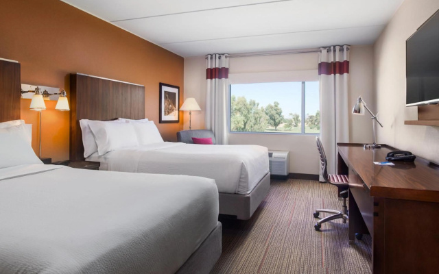 photo 3 of Four Points By Sheraton At Phoenix Mesa Gateway Airport