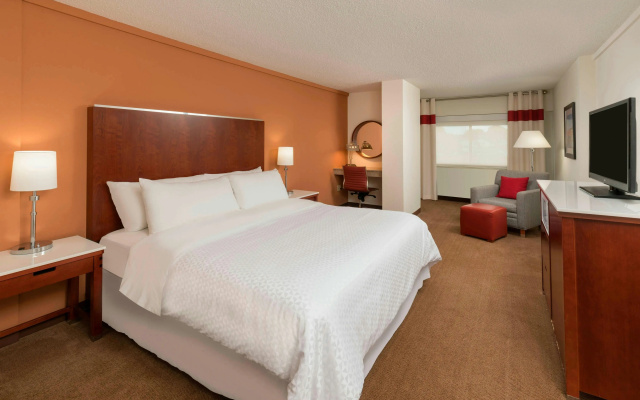 photo 3 of Four Points by Sheraton Boston Logan Airport Revere