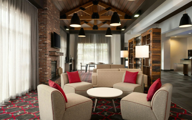 photo 3 of Fairfield by Marriott Inn & Suites Chattanooga Hotel