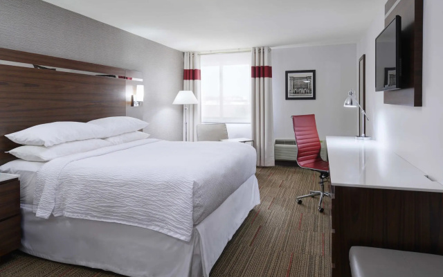 photo 2 of Four Points by Sheraton Detroit Novi
