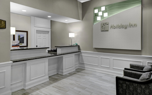photo 2 of Holiday Inn Savannah Historic District by IHG