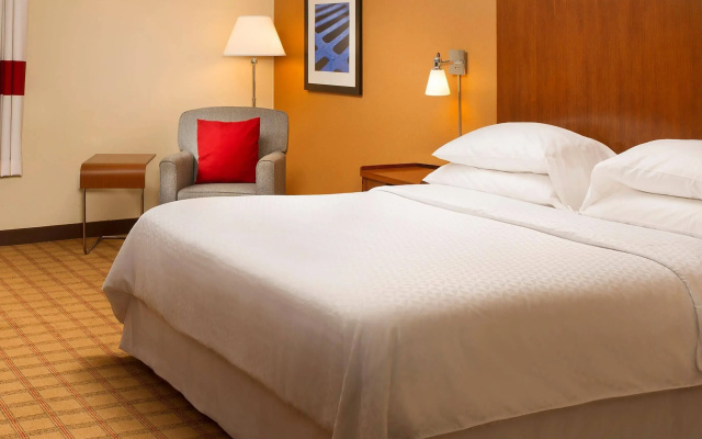 photo 3 of Four Points by Sheraton Jacksonville Baymeadows