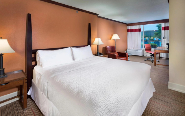 photo 5 of Four Points by Sheraton Kansas City Airport