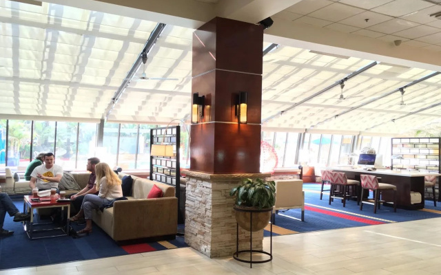 photo 2 of Four Points by Sheraton Los Angeles International Airport (USA)